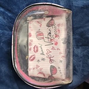Victoria Secret makeup bag set .pk1
